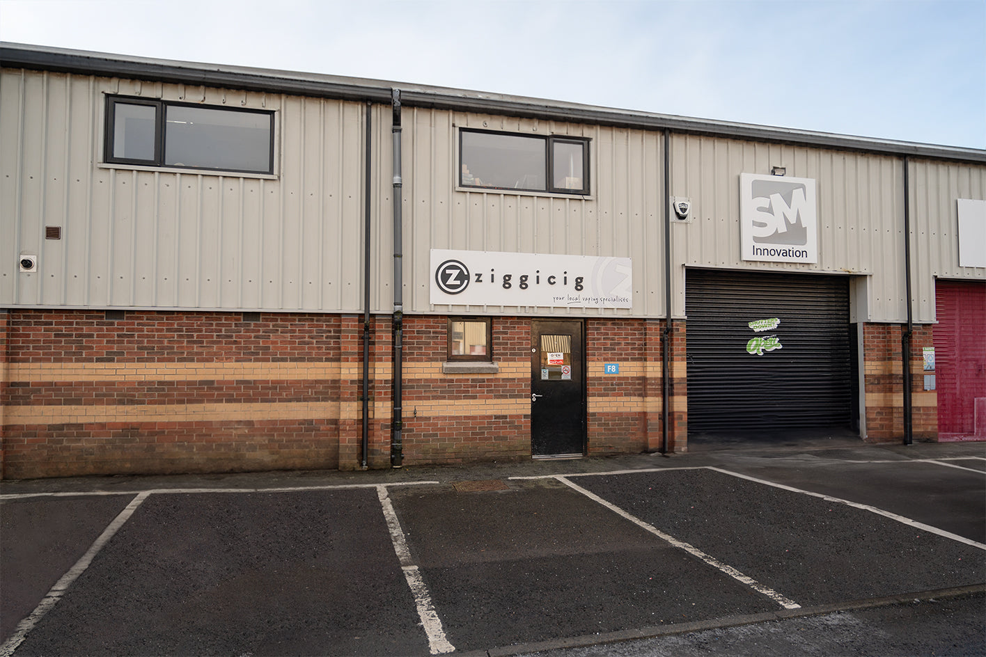 Support hub exterior